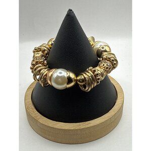 Uptown Tease Gold Chunky Pearl Paparazzi Stretch Bracelet